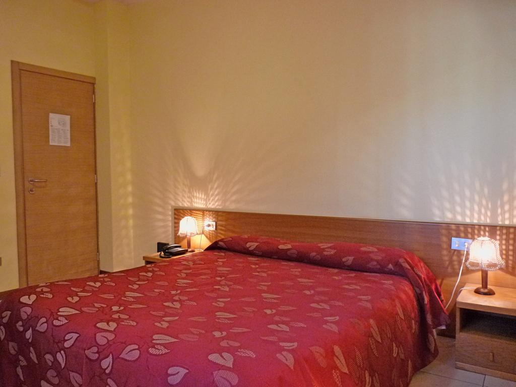 Hotel La Rosa Teglio Habitación foto