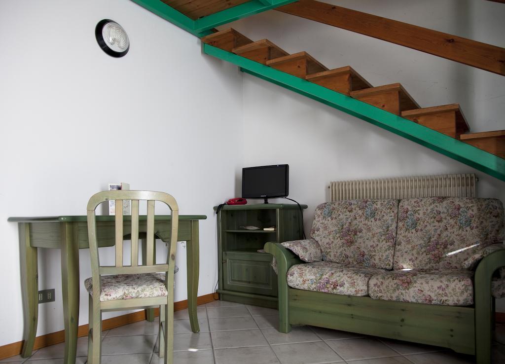 Hotel La Rosa Teglio Habitación foto